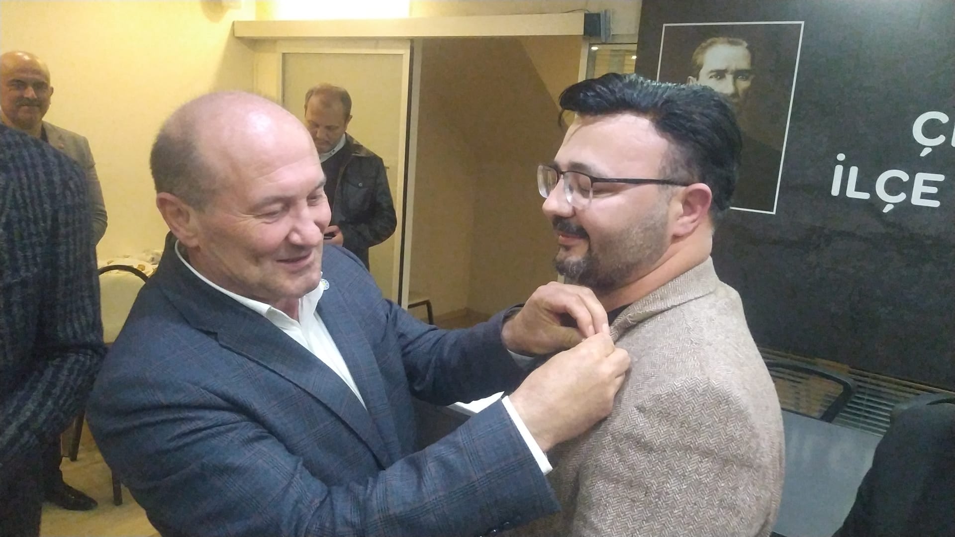 Çekmeköy’de Siyasi Gelişme: DEVA Partisi Üyesi Serkan Çelikel İYİ Parti’ye Katıldı