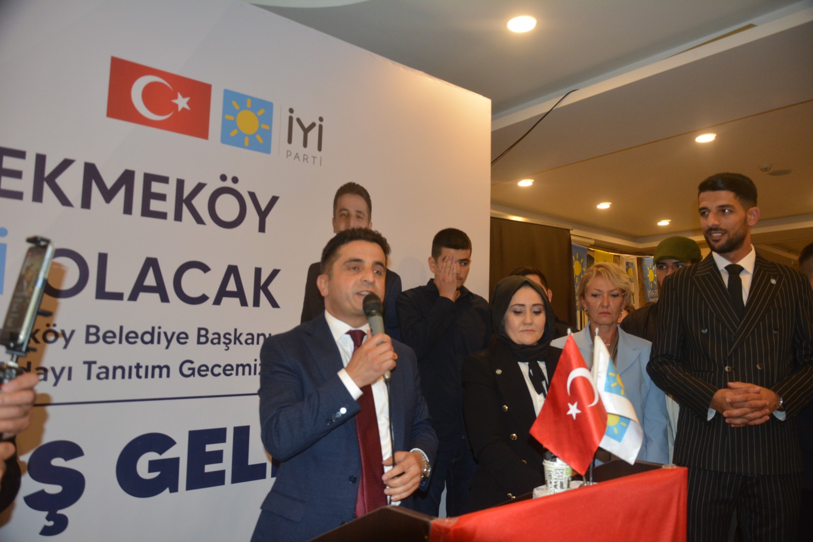 Çekmeköy İYİ Parti’den Büyük Coşkuyla Karşılanan Bora Kılıç, Belediye Başkanlığı İçin Aday Adayı Oldu