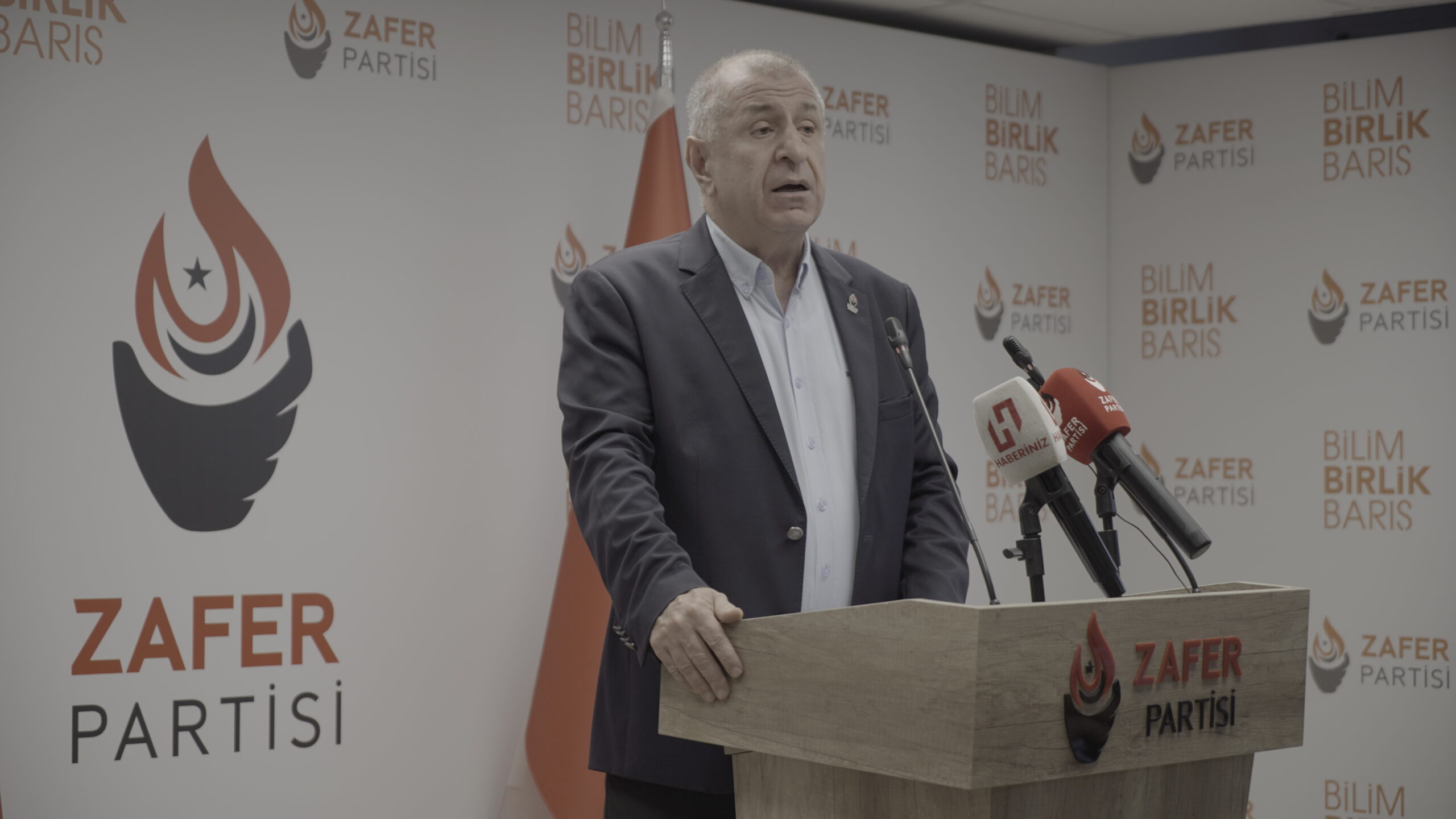 Ümit Özdağ: “AK Parti Mutlak Yoksulluktur, Mutfakta Mutlak Yangın Vardır”