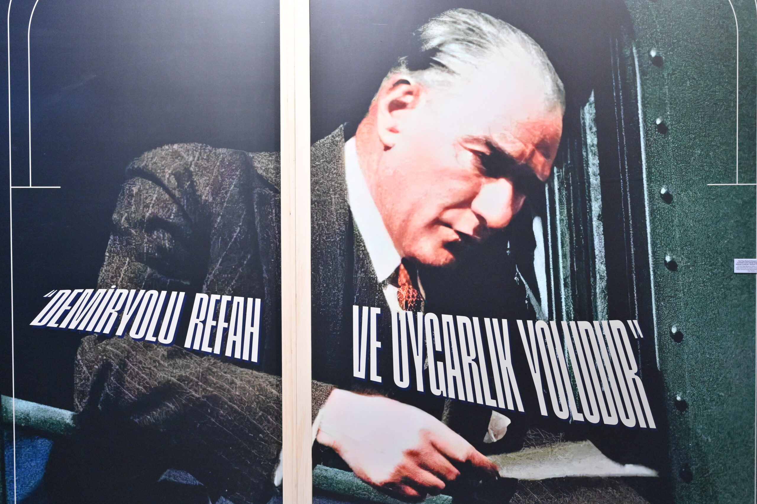 Cemil Çiçek’ten Cumhuriyet Tartışmalarına Sert Tepki: “Bugün Konuşabiliyorsam, Bunu Cumhuriyete Borçluyum”