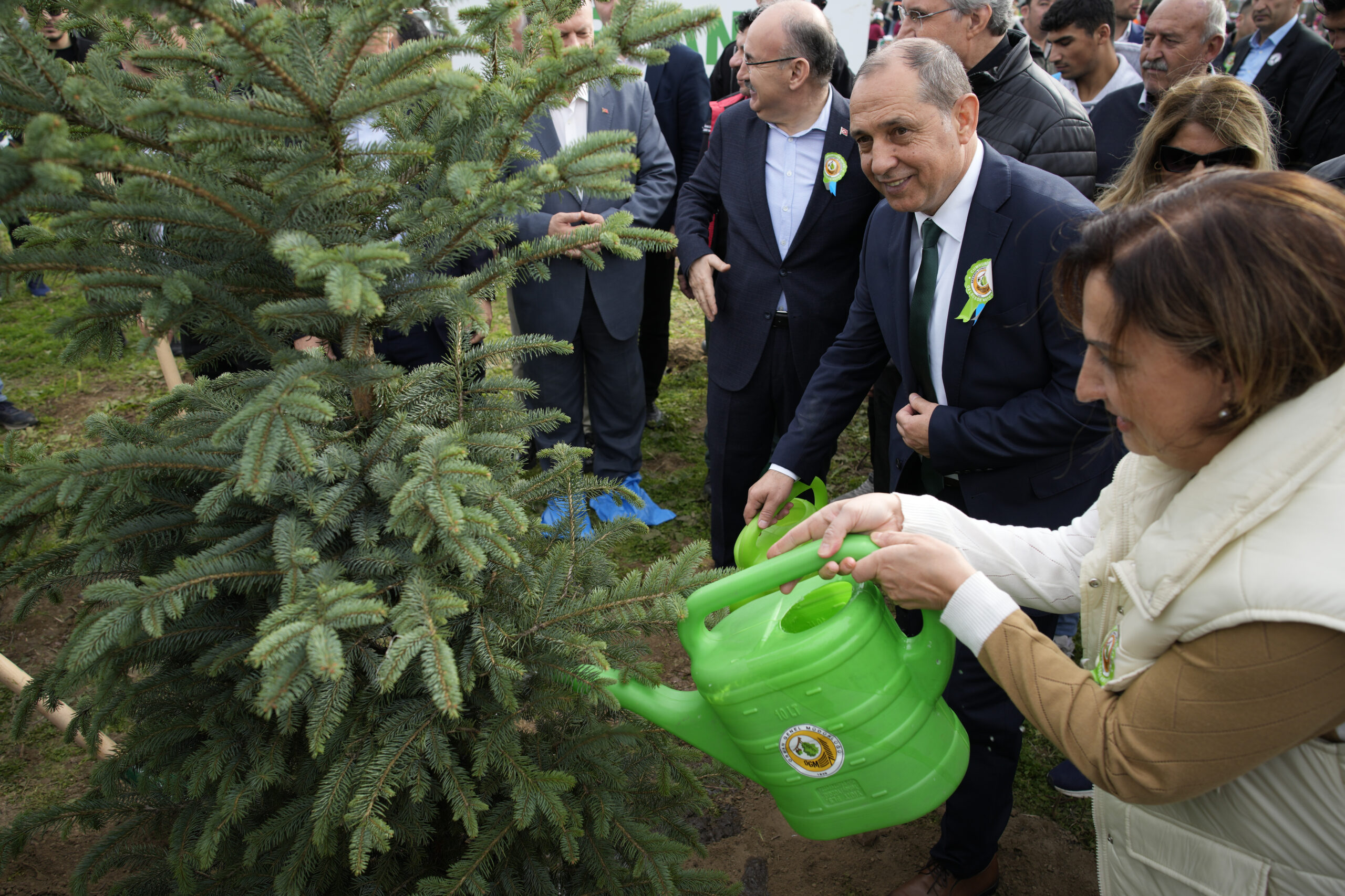 KUZEY MARMARA OTOYOLU CUMHURİYETE NEFES İÇİN 2023 FİDANI TOPRAKLA BULUŞTURDU  