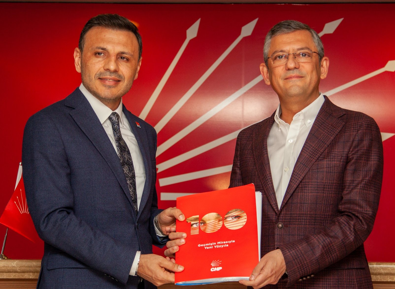 CHP İstanbul İl Başkanı Özgür Çelik, Kurultay Öncesinde Değişim İradesini Vurguladı