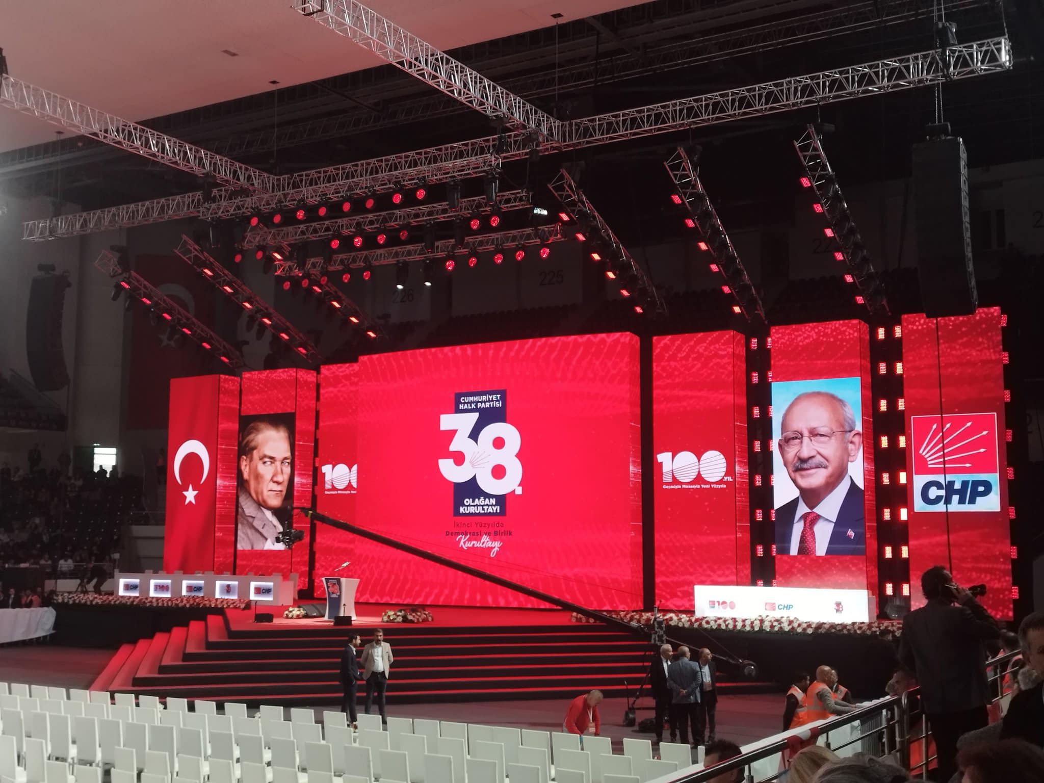 Ankara’da CHP Kurultayı Öncesinde Tansiyon Yükseldi