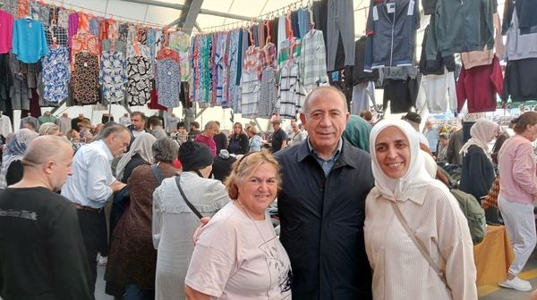 Gürsel Tekin, Bugün Salı Pazarında Vatandaşlarla Dertleşti