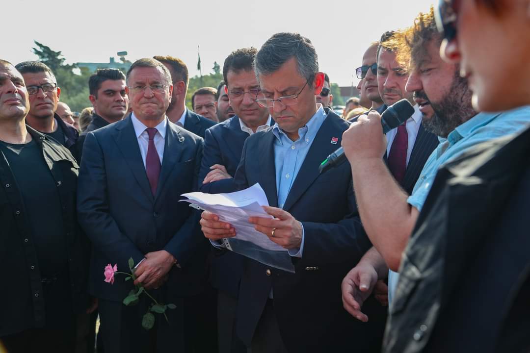 Özgür Özel, Hatay’daki Zeytinlik Direnişine Destek İçin Dikmece Köyü’nde