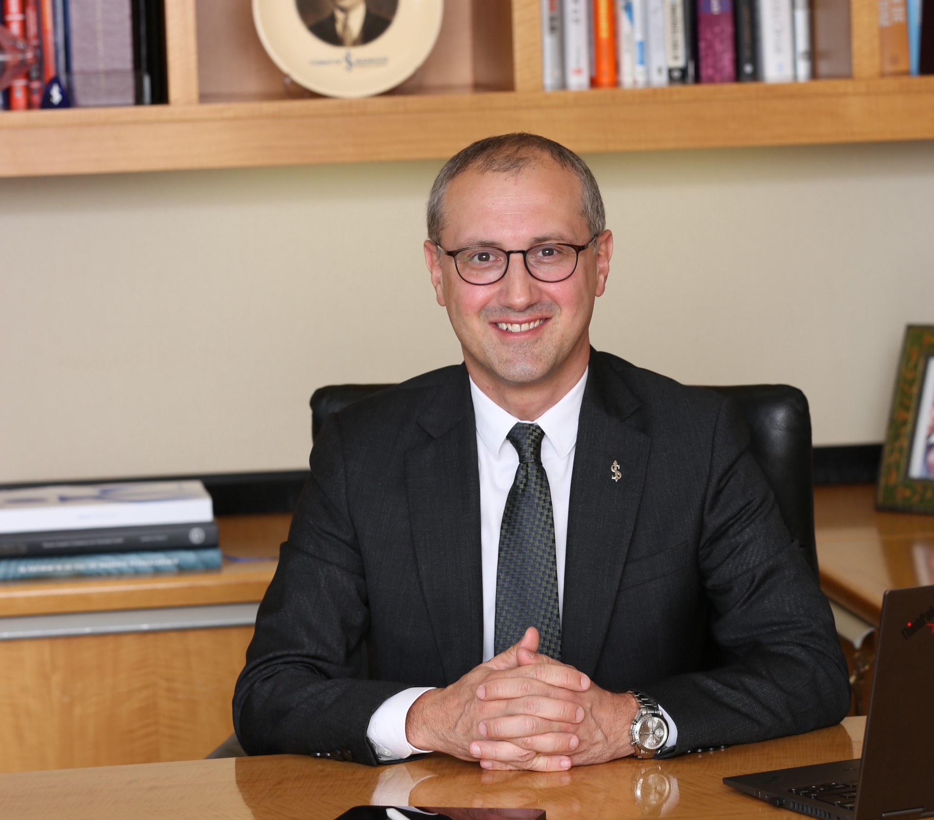 İş Bankası müşterilerinin cep telefonları aynı zamanda kredi kartı