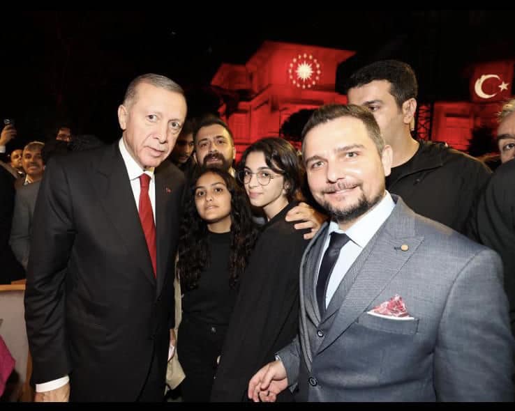 Cumhurbaşkanı Recep Tayyip Erdoğan, Çekmeköy’den Gelen Öğrencileri Vahdettin Köşkü’nde Kabul Etti