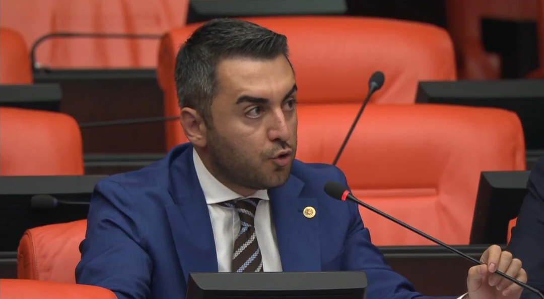 DEVA PARTİSİ TEKİRDAĞ MİLLETVEKİLİ CEM AVŞAR:  “Dağ fare doğurdu. İktidar yine rant kokan, pişmanlıklara gebe bir kanun teklifi ile milletimizin karşısına çıktı”