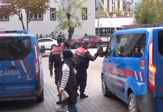 “Bilecik’teki Köpek Katliamında 4 Şüpheli Tutuklandı”