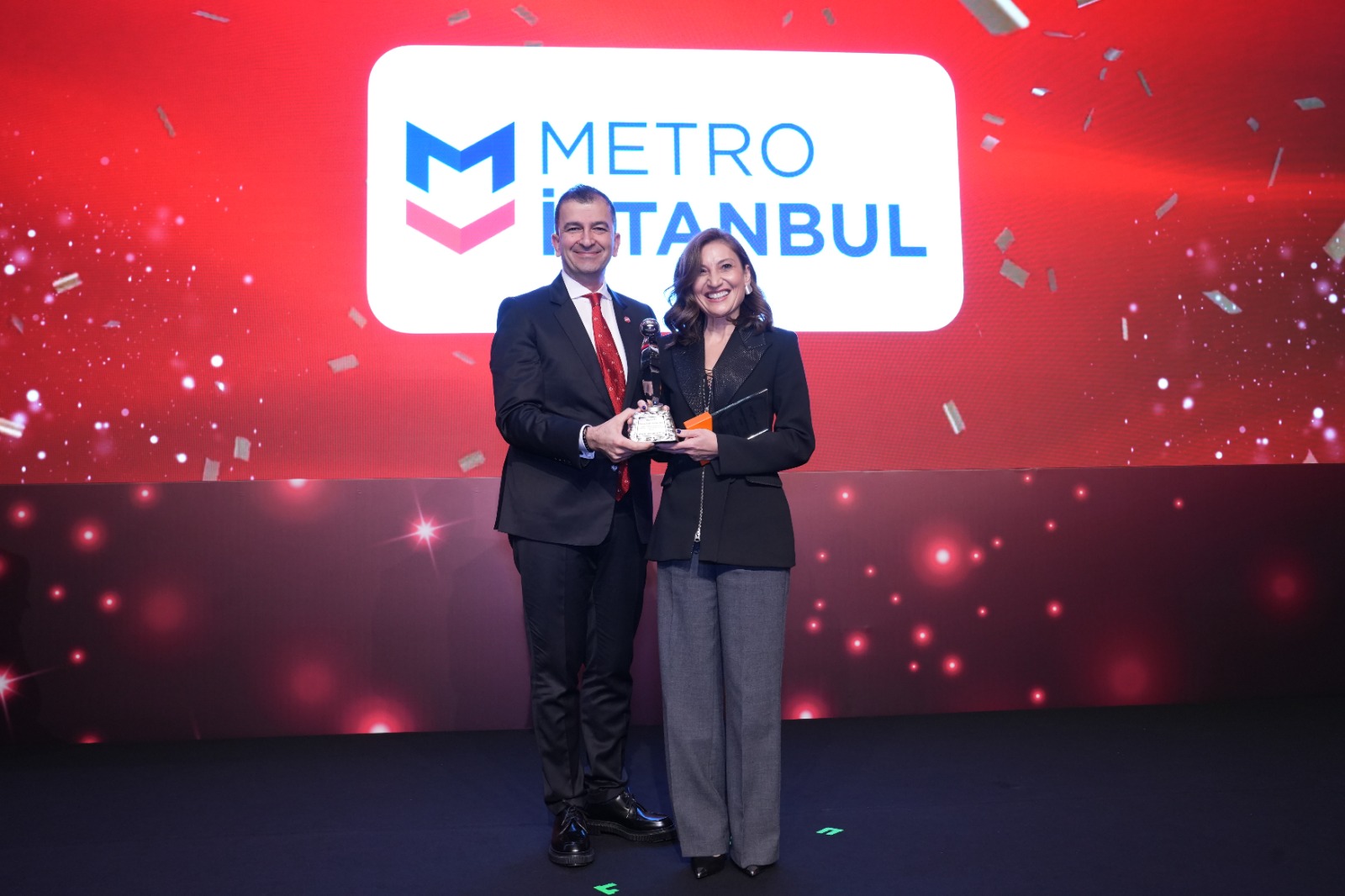 METRO İSTANBUL’A İNSANA SAYGI ÖDÜLÜ