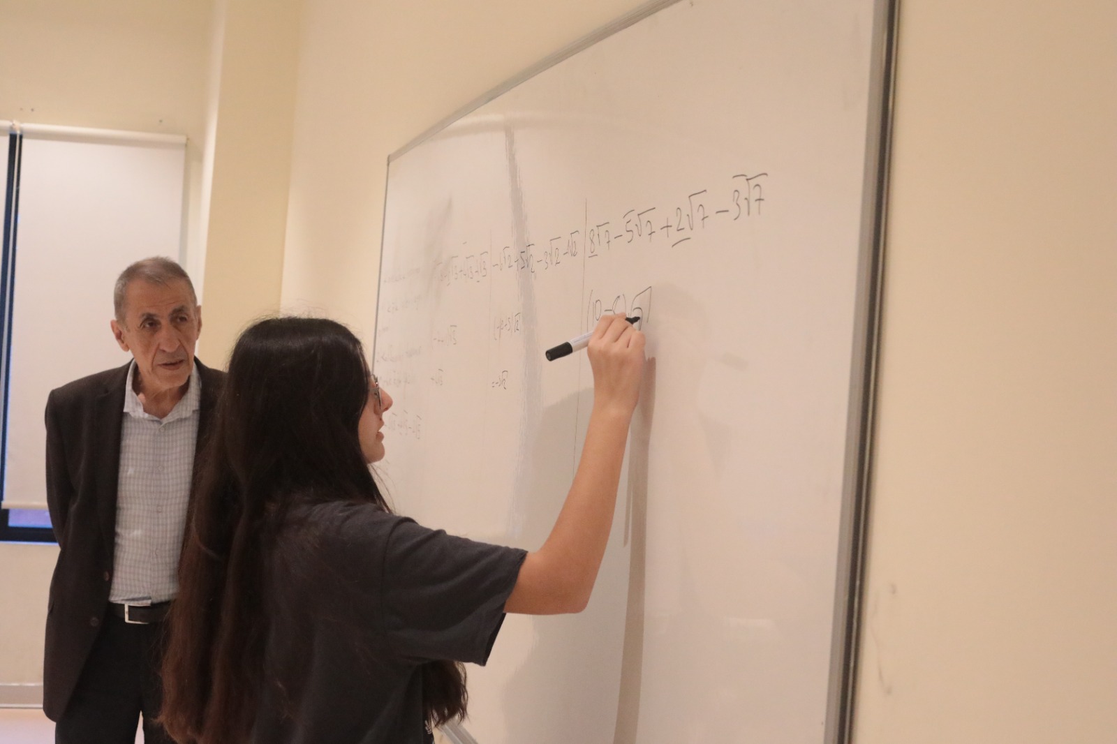 İBB’DEN ATANAMAYAN ÖĞRETMENLERE DESTEK