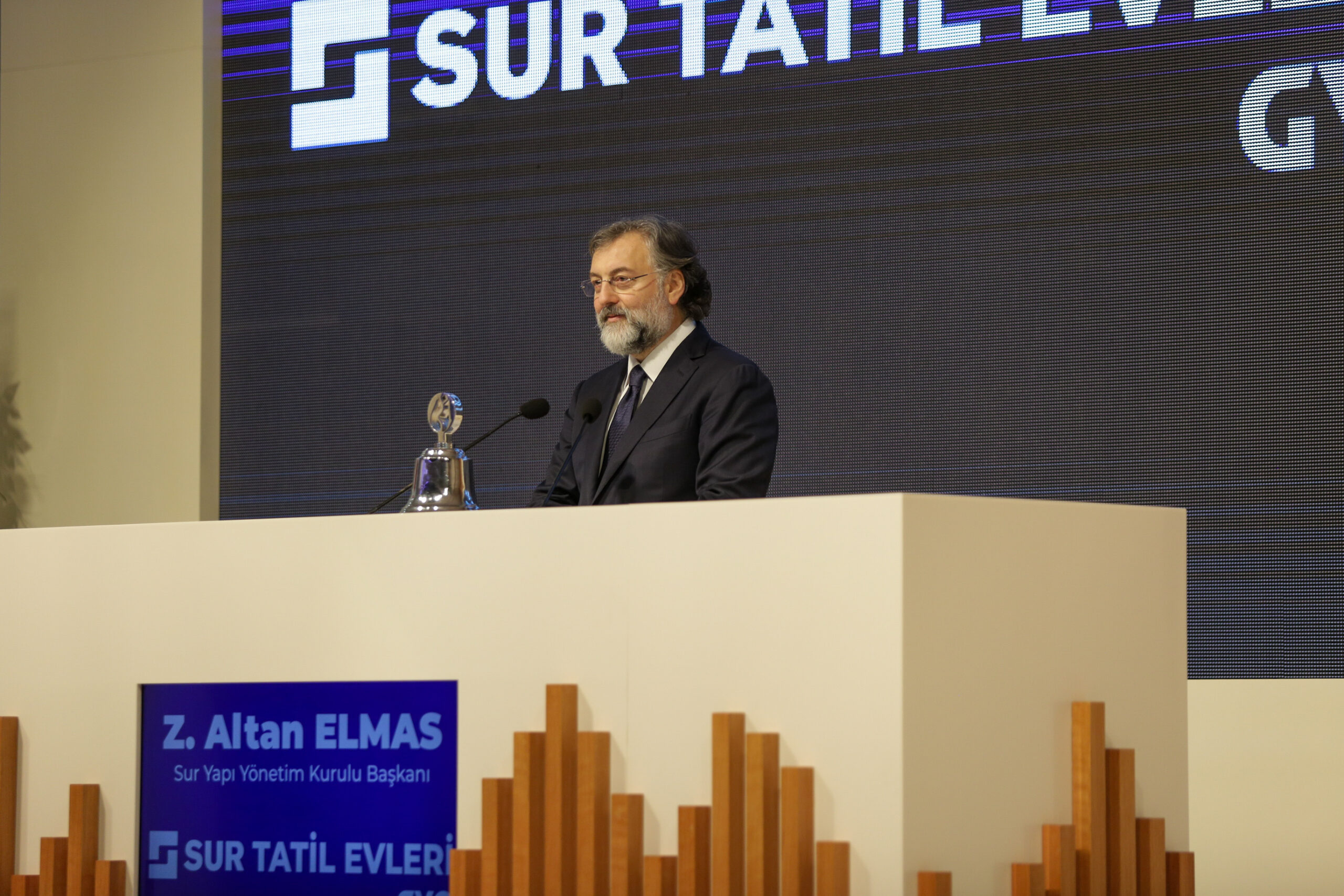 Borsa İstanbul’da Gong  Sur Tatil Evleri GYO için çaldı