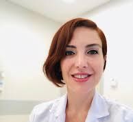 Kalıcı oje ve protez tırnaklardaki gizli tehlike: Akrilat Alerjisi