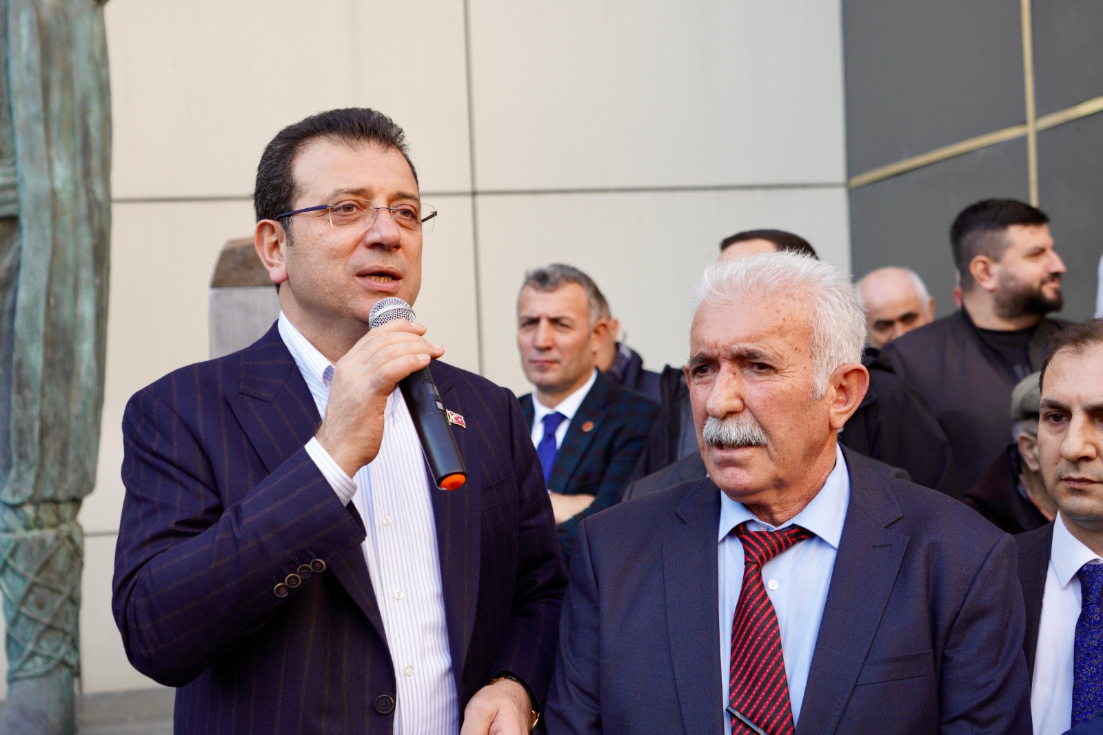 BAŞKAN İMAMOĞLU: MİLLETİN İŞİNİ, MİLLETTEN GİZLEYEREK YAPAMAZSINIZ