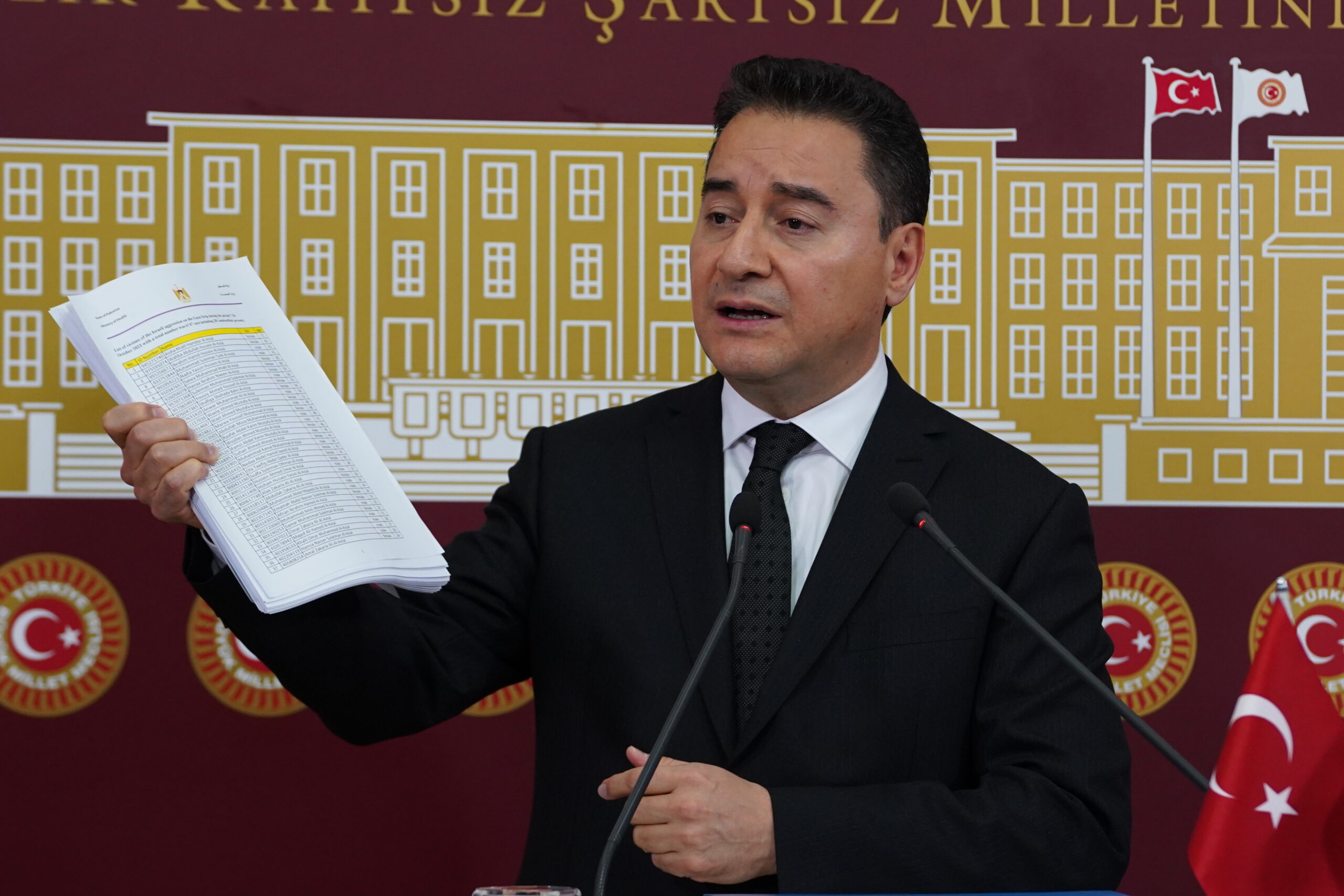 Ali Babacan: “Gazze için, iktidar muhalefet demeden taşın altına elimizi ‘birlikte’ koymalıyız”   