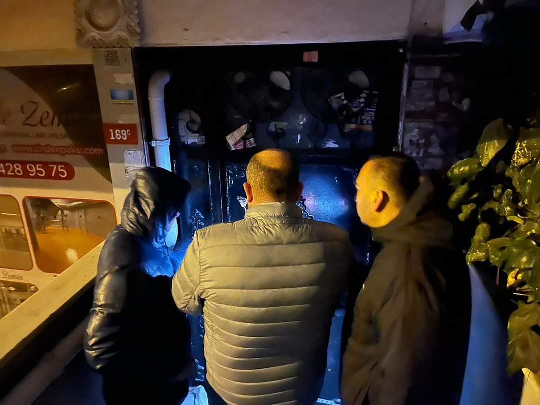 Avcılar Belediyesi, Deprem Sonrası Tedbir Alarak Mahalledeki Binayı Tahliye Etti