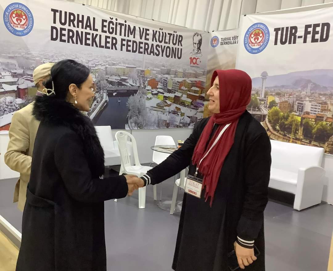 Ayşen Muştu, Yenikapı’da Tokatlı Hemşehrileriyle Buluşarak Coşkuyla Karşılandı”