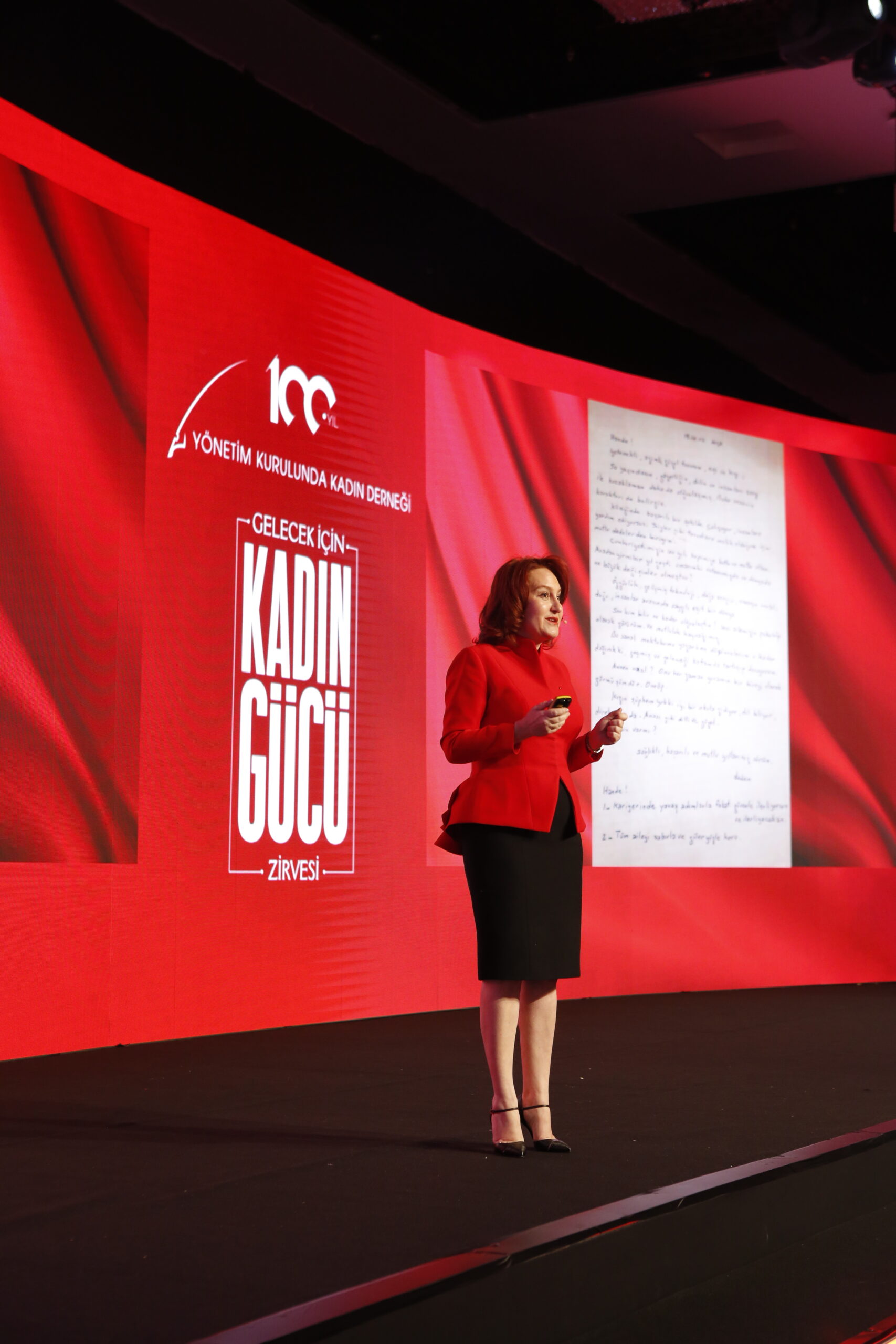 CHP İl Kadın Kolları Bursa’daki kadın belediye başkan aday adayları ve belediye meclis üyesi aday adaylarını bir araya getirdi.