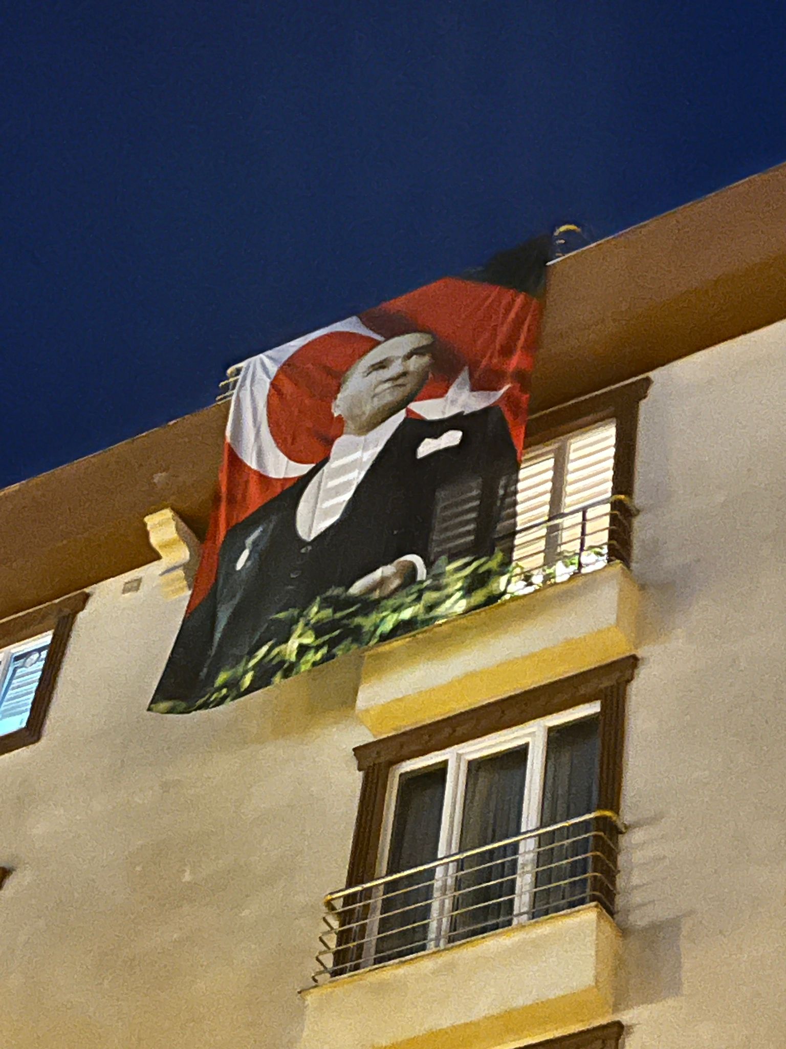 Suudi Arabistan’ın Atatürk Yasaklaması: Türk Halkının Güçlü Protestosu