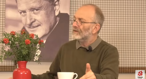 Türkiye Komünist Partisi (TKP) Genel Sekreteri Kemal Okuyan, bugün TKP’nin Sesi’nde yayınlanan “Haftaya Bakış” programında gazeteci-yazar Volkan Algan’