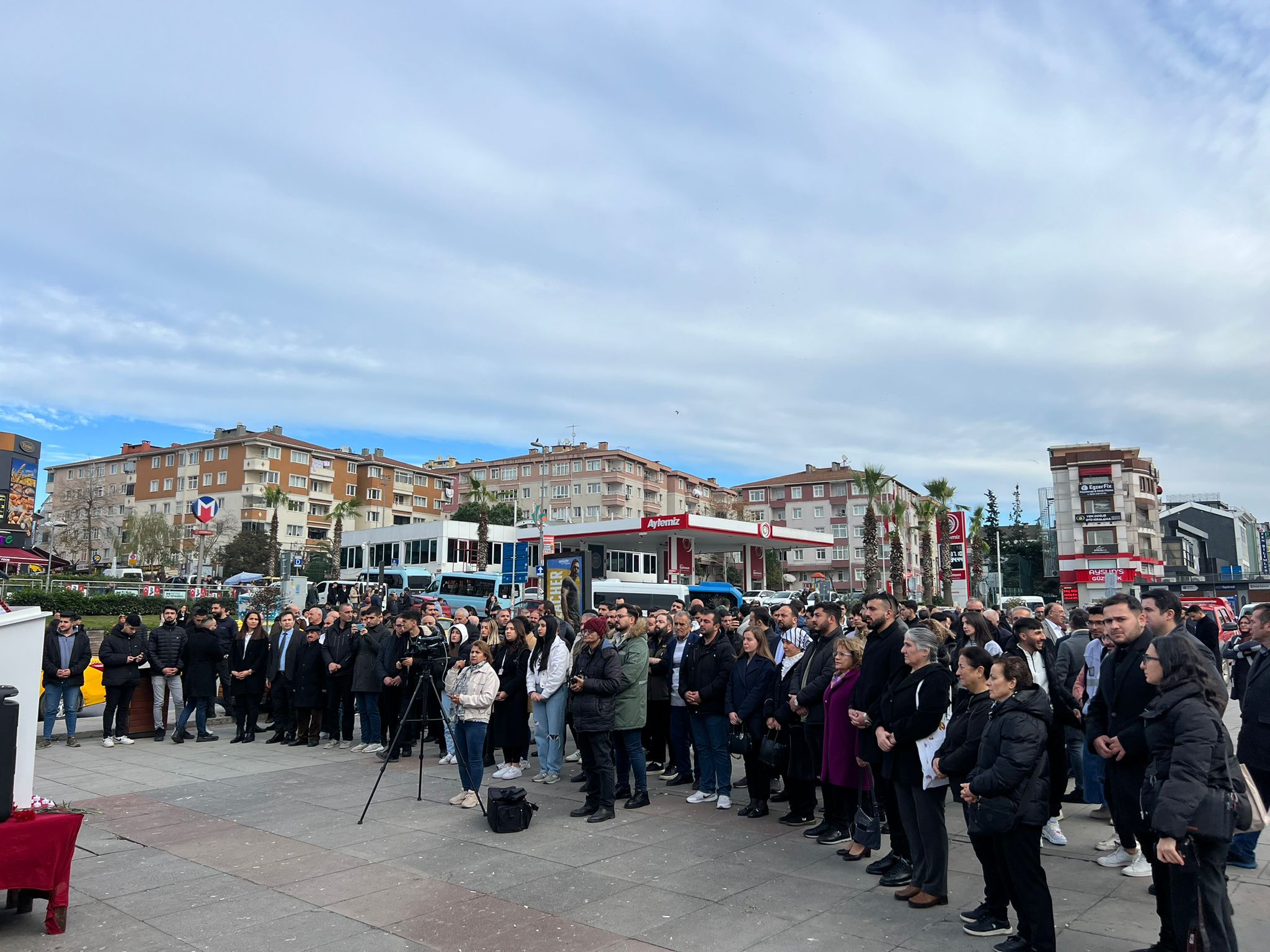 Genç Aleviler Topluluğu İnisiyatifi, Maraş Katliamını Unutulmaz Bir Anma Etkinliğiyle Taçlandırdı*