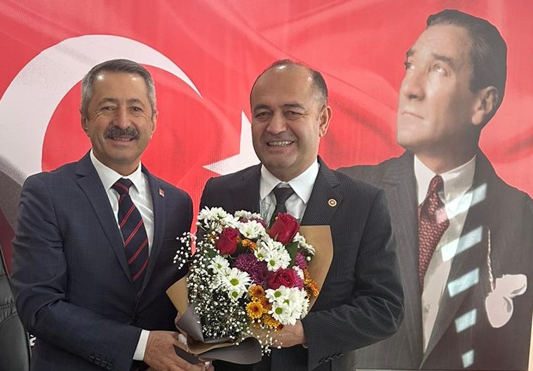 CHP Genel Başkan Yardımcısı Özgür Karabat, Zile’de Çıkarma Yaptı: Büyük Hedefler ve Vizyon Dolu Toplantı