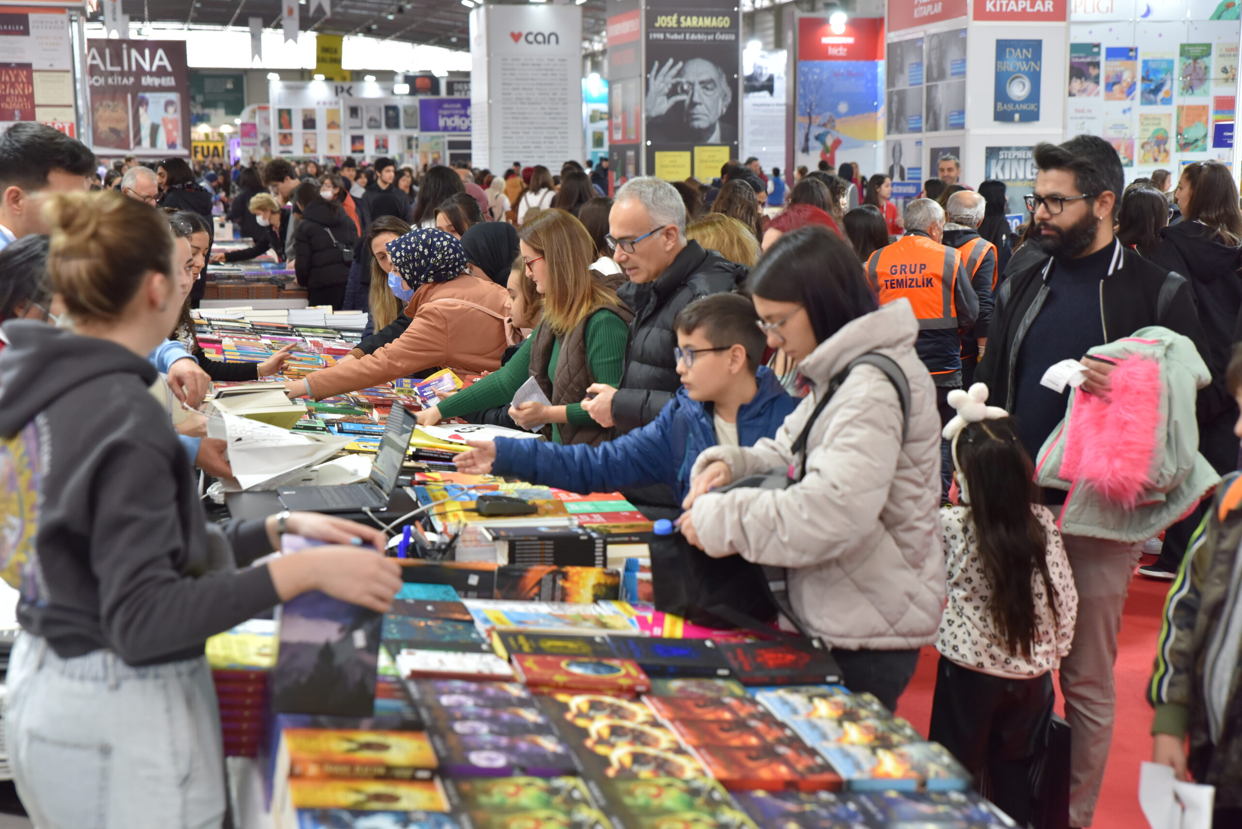 Çukurova Kitap Fuarı 16. Kez Kapılarını Açmaya Hazırlanıyor