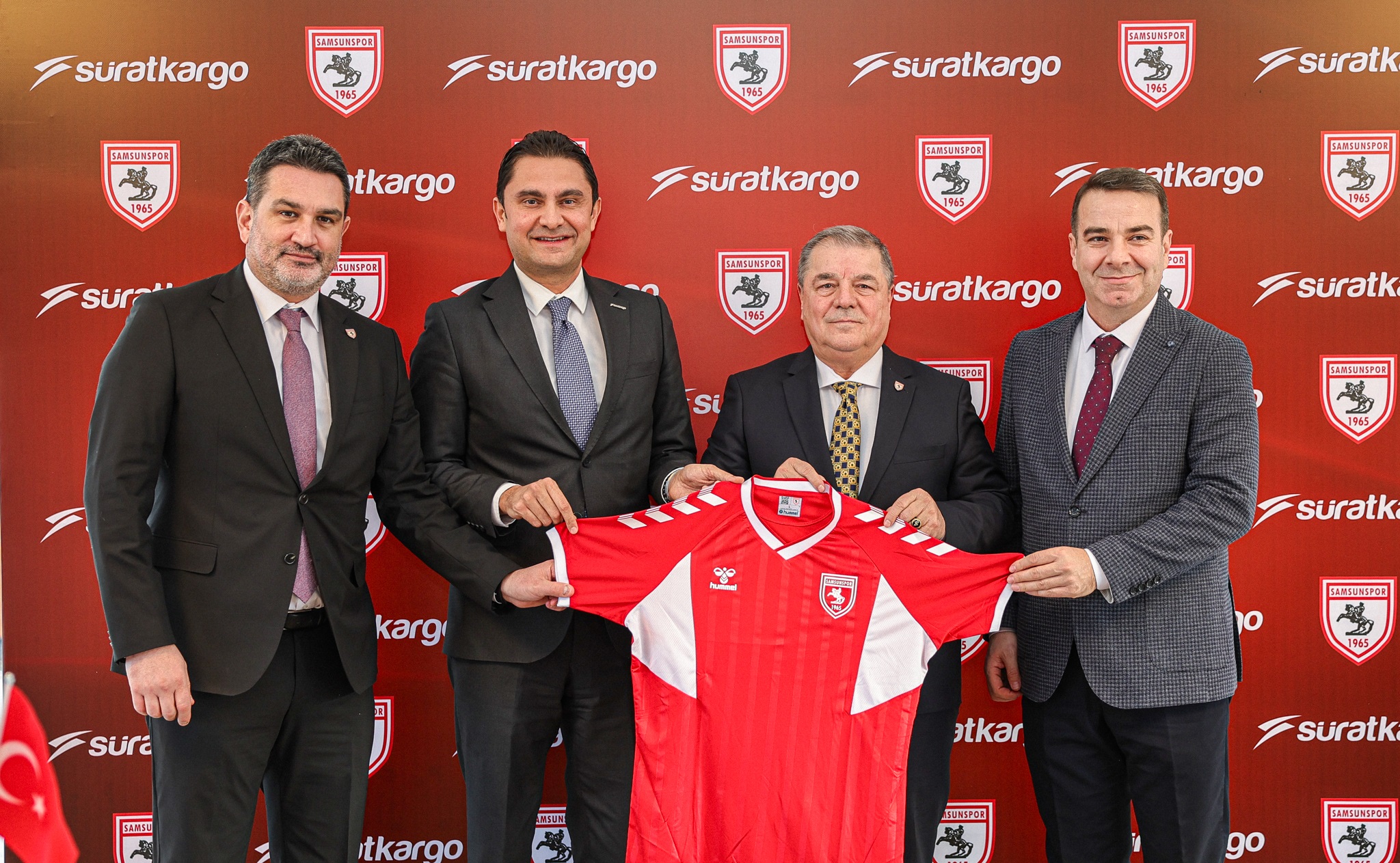 SÜRAT KARGO, YILPORT SAMSUNSPOR’UN  GÜCÜNE SÜRAT KATIYOR