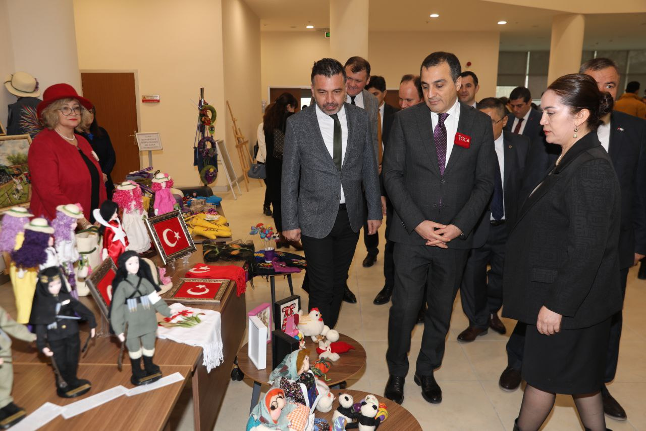 YEŞİLAY DANIŞMANLIK MERKEZİ ATÖLYE SERGİLERİ BAŞLADI