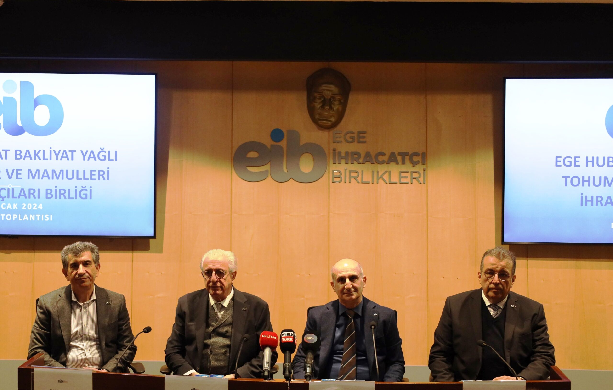 Ege Bölgesi’nden hububat bakliyat yağlı tohumlar ihracatı 10 yılda 3 kat artarak 1 milyar 68 milyon dolara çıktı