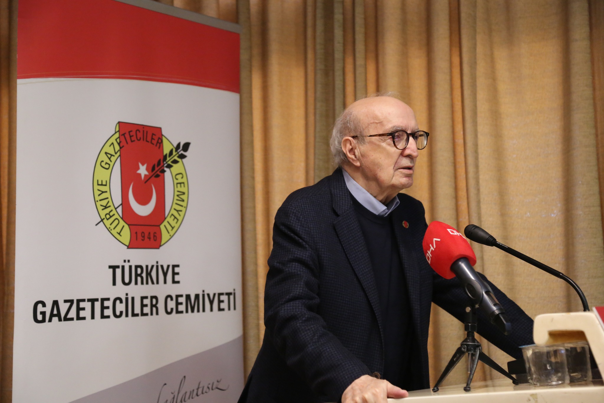 Türkiye Gazeteciler Cemiyeti devir teslim töreni düzenledi