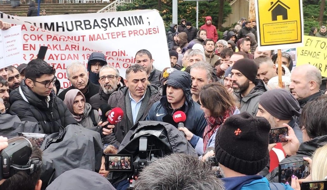 TOKİ Mağdurları Çığlığı: Gürsel Tekin, Murat Kurum’u Eleştirdi”
