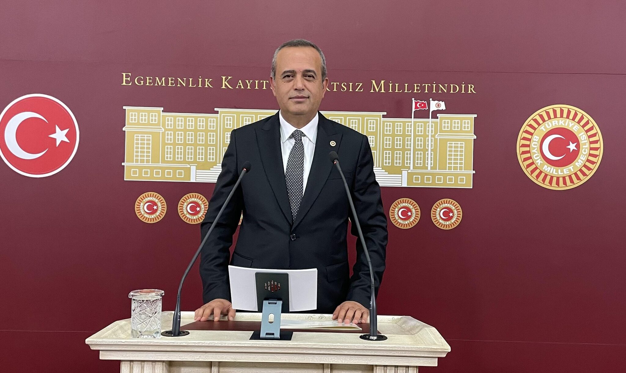 DEVA Partisi Gaziantep Milletvekili Kaya, ayakkabıcıların sorunlarına dikkat çekti