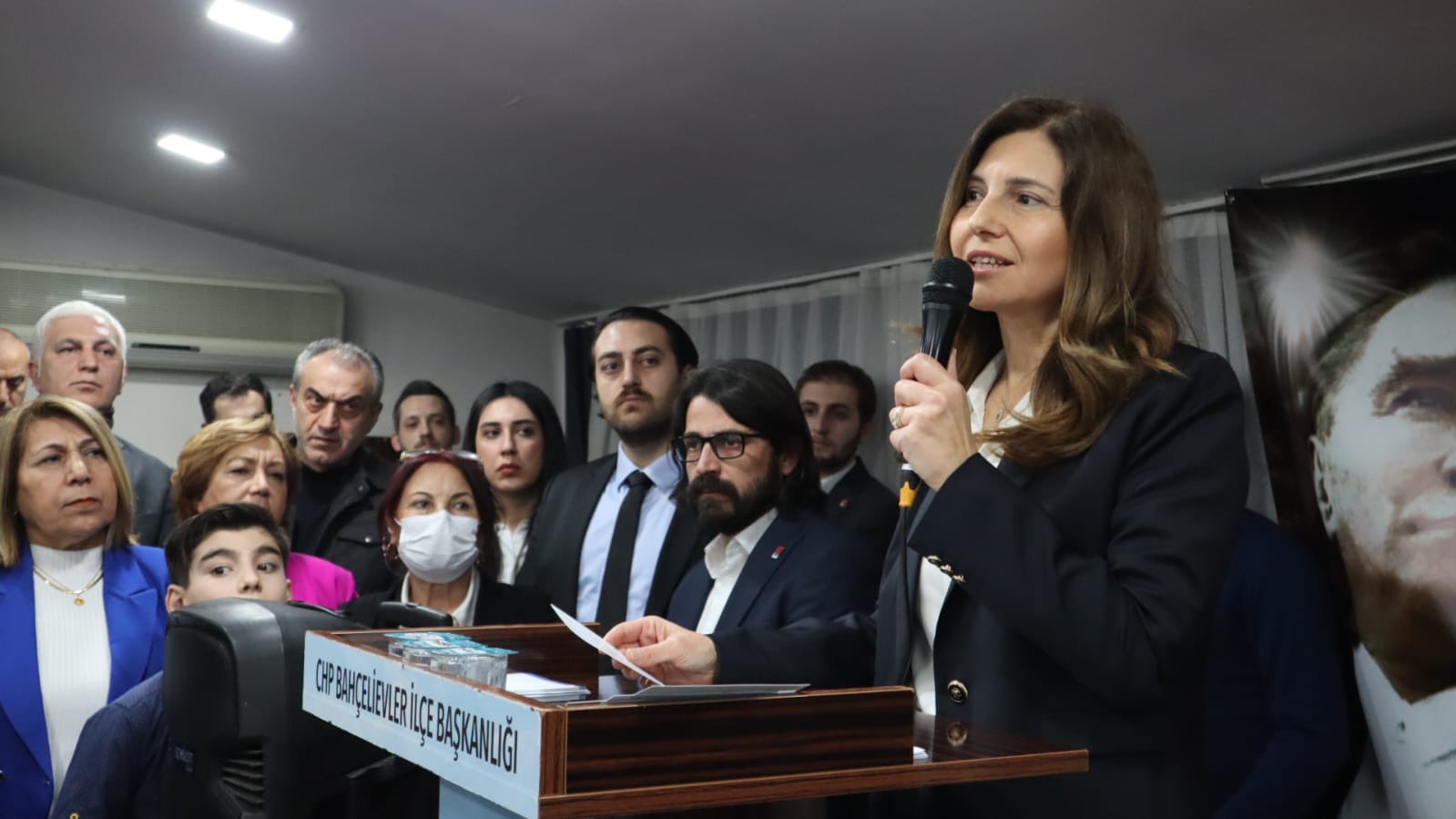 Bahçelievler CHP Belediye Başkan Adayı Emine Gülizar Emecan, İlçe Başkanlığına Ziyaret Gerçekleştirdi