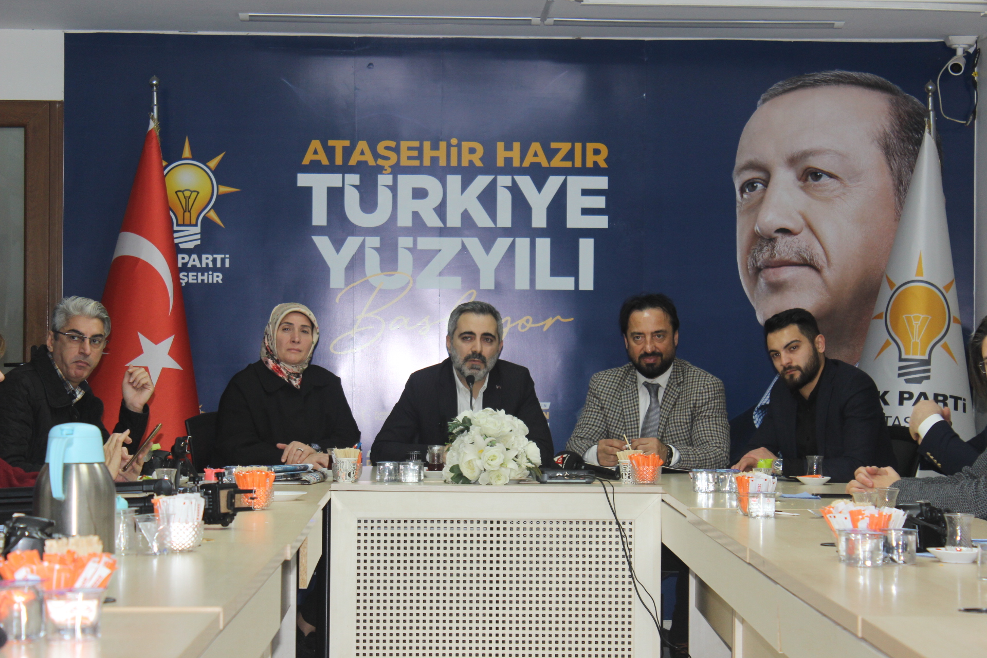 Ataşehir AK Parti İlçe Başkanlığı’ndan Gazetecilere Özel Kutlama: Objektif Haberciliğe Duyulan Saygı”