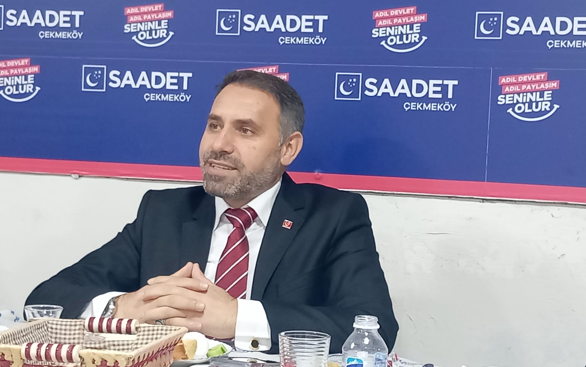 Çekmeköy’de Saadet Partisi Kahvaltısı: Gazeteciler Gününe Anlam Katarken, Başkan Abdulbaki Polat Terörün Hain Yüzüne Lanet Okudu”