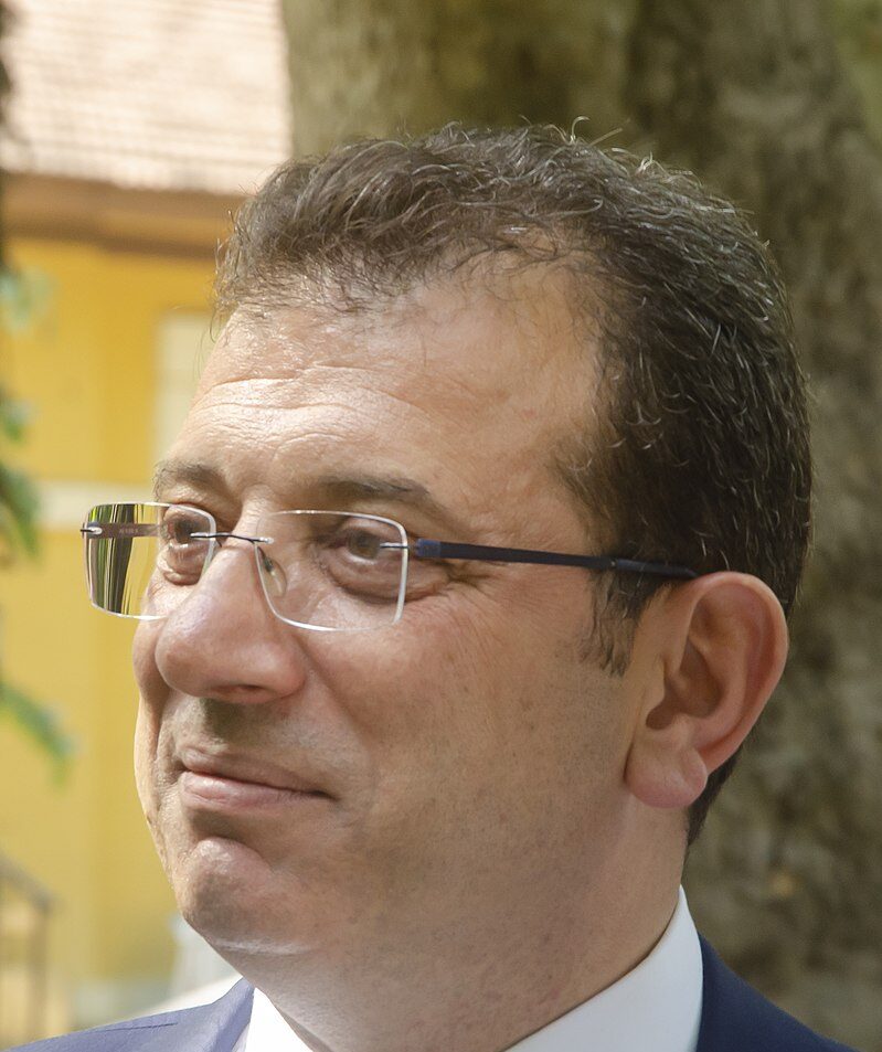 Ekrem İmamoğlu Kimdir?