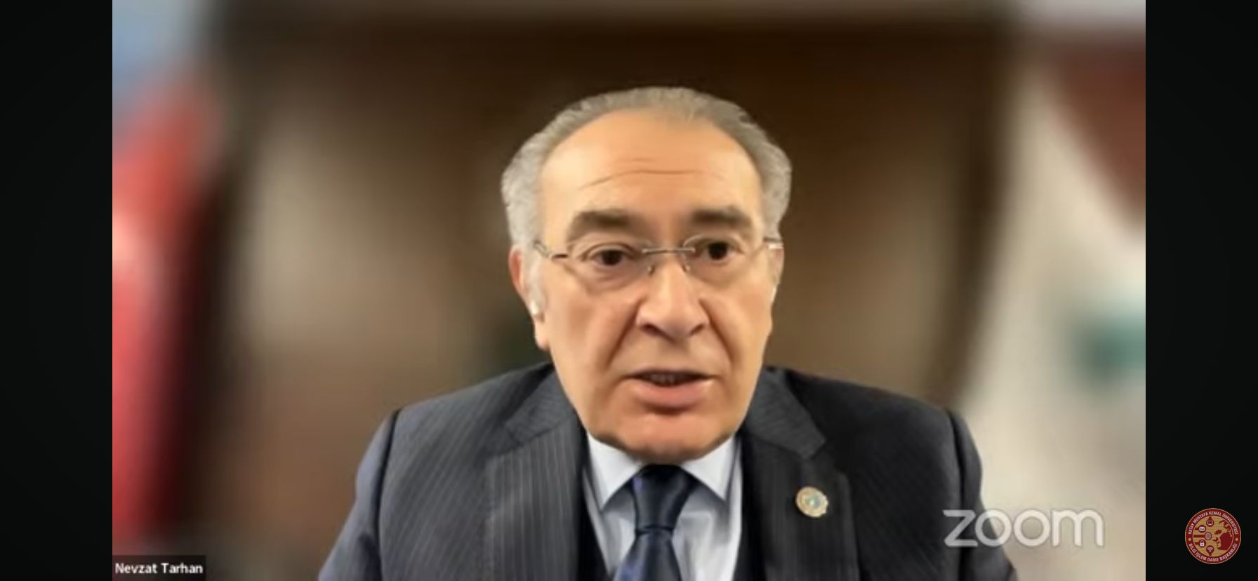 Prof. Dr. Nevzat Tarhan: “Travma insanın psikolojik bütünlüğünü bozuyor.” 