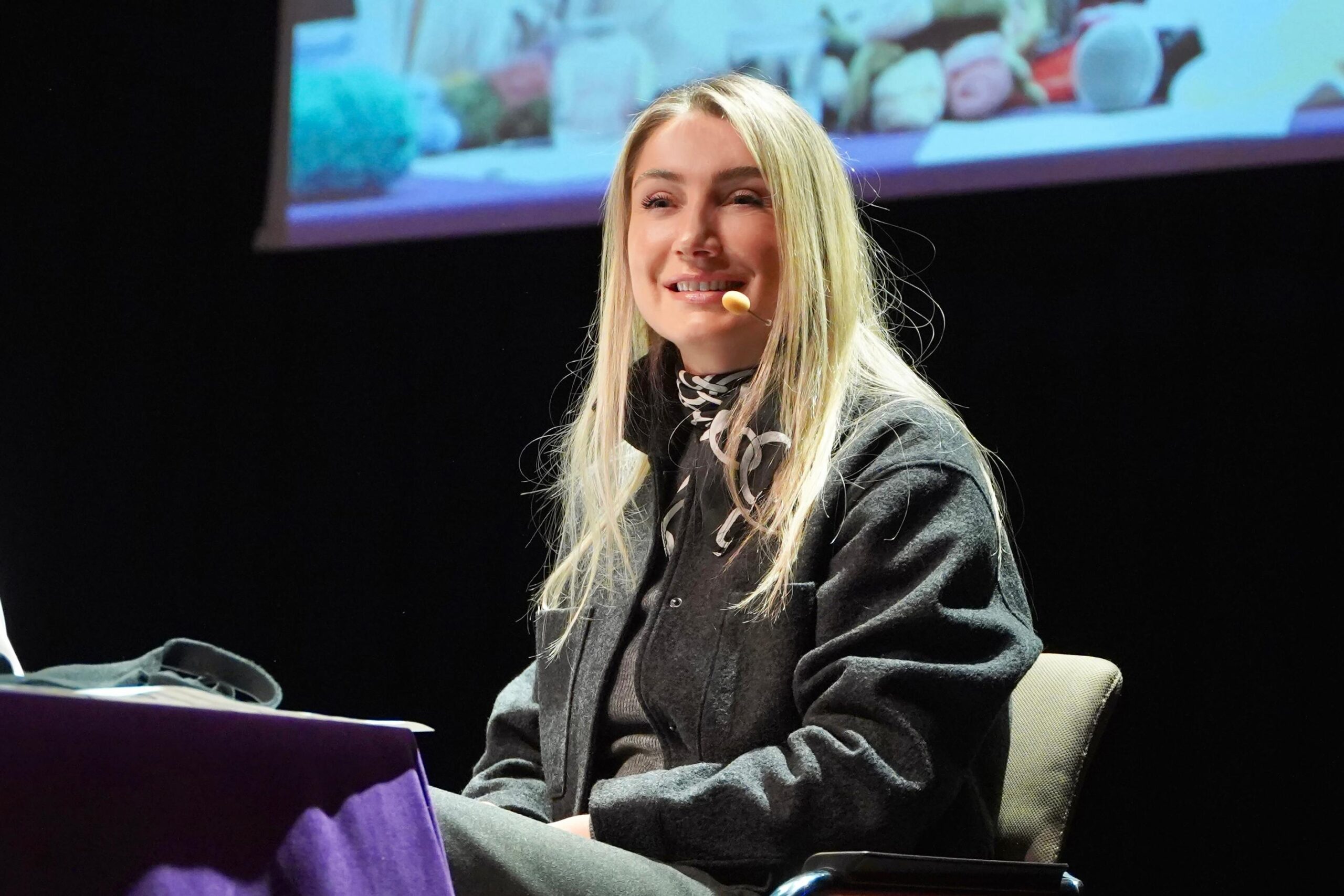 İLMEKLER KADIN HAKLARI İÇİN ATILDI