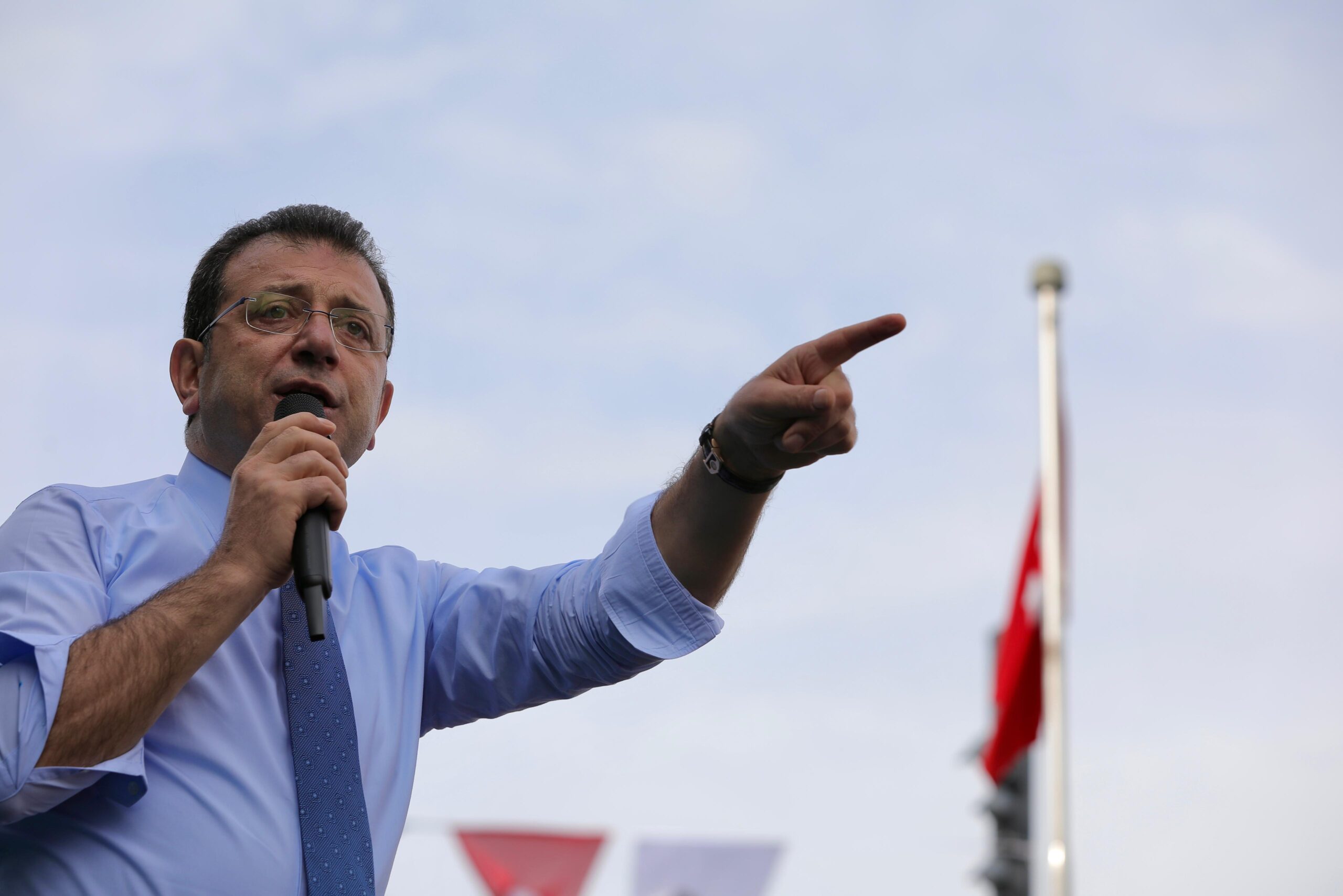 İmamoğlu Çatalca’da: Kumpaslar Leke Bırakmaz, İşinize Bakın! Atatürk’e Hakaret Eden Ailenin İktidar Bağlantıları Ortaya Çıktı!