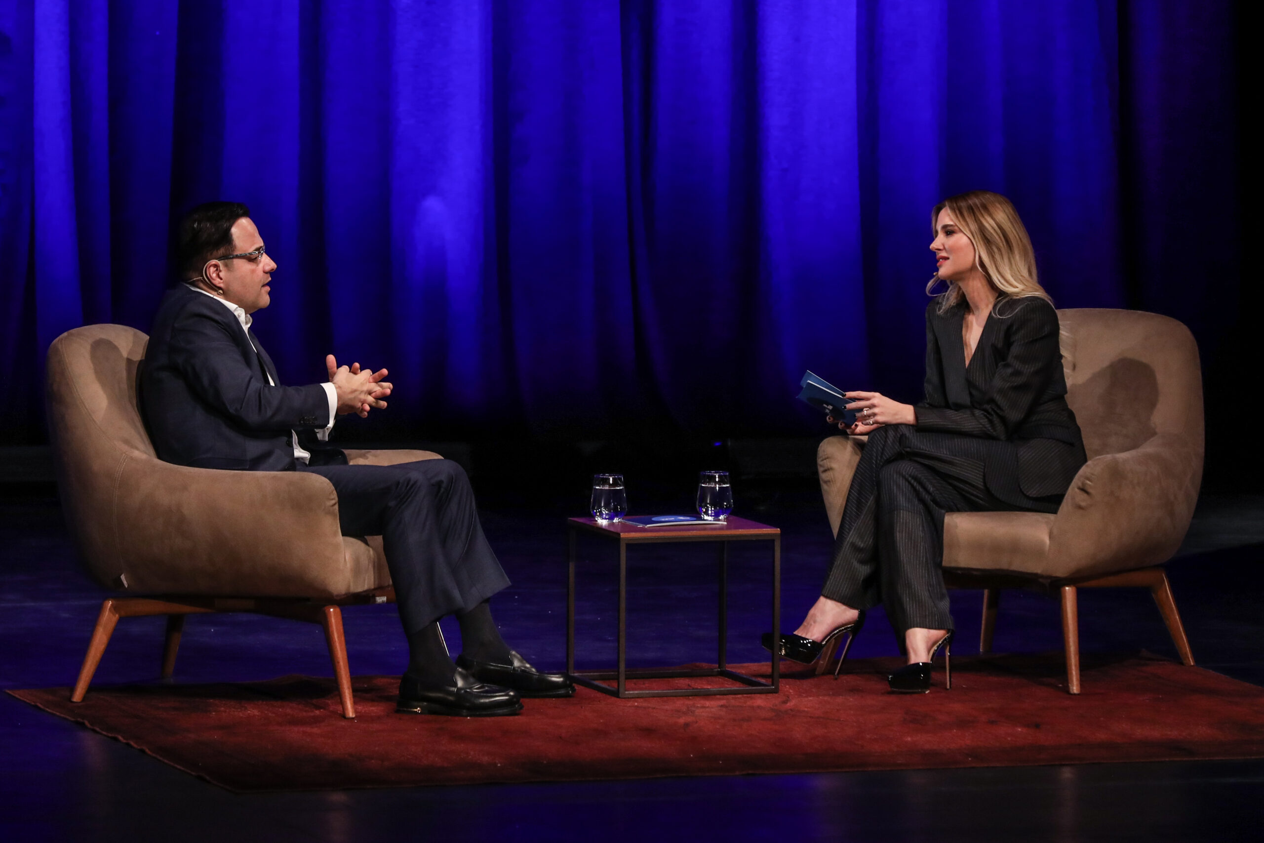 Pınar Sabancı’nın YouTube Programı: “Yaşadım Demek İçin Ne Yapmalı?” Özgür Demirtaş’la Başladı