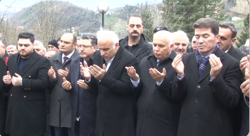 Hüseyin Baş, Ahmet Kaya’nın annesinin cenazesine katıldı