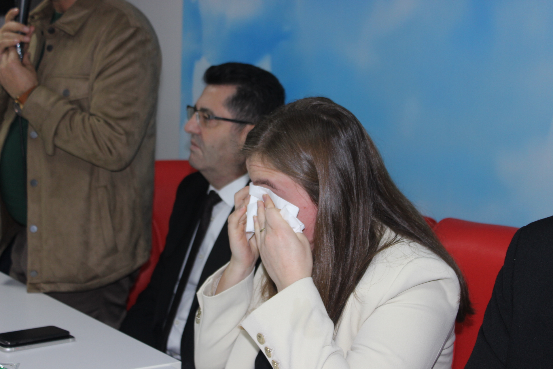 CHP Çekmeköy’de Aday Sürprizi: Deklarasyon ve Gözyaşları