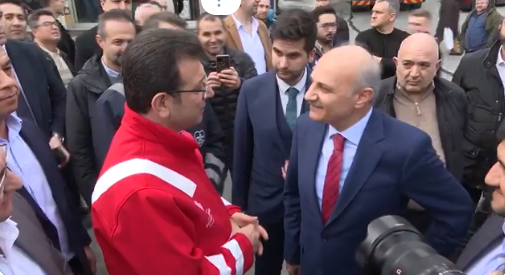 İstanbul Büyükşehir Belediye Başkanı İmamoğlu ve Saadet Partisi Adayı Aydın, Gaziosmanpaşa’da Karşılaştı”