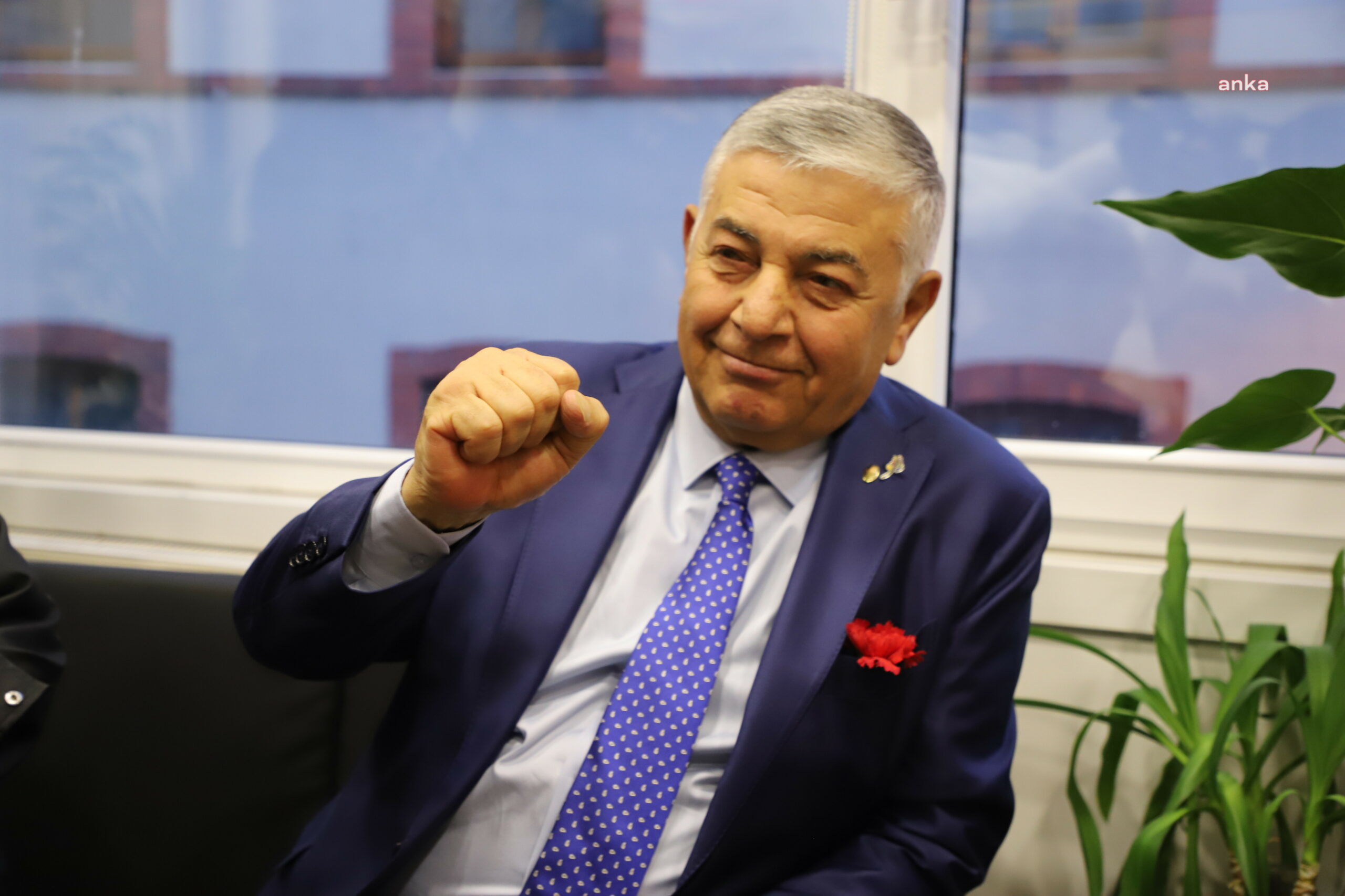 Şükrü Genç belediye meclisinde solcular TİP’e, sağcılar Yeniden Refah’a mı diyecek?