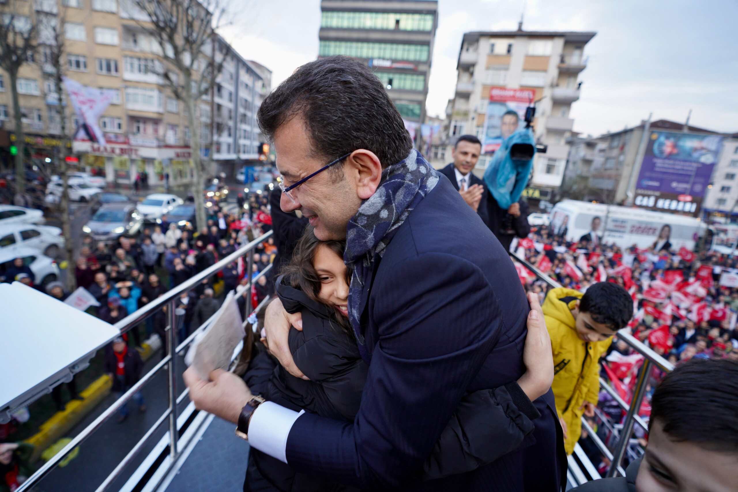 BAŞKAN İMAMOĞLU’NDAN ULAŞTIRMA BAKANLIĞI’NA ‘TREN’ TEPKİSİ  BUNLARIN HUSUMETİ, BU MİLLETE HER TÜRLÜ SIKINTIYI VERİR