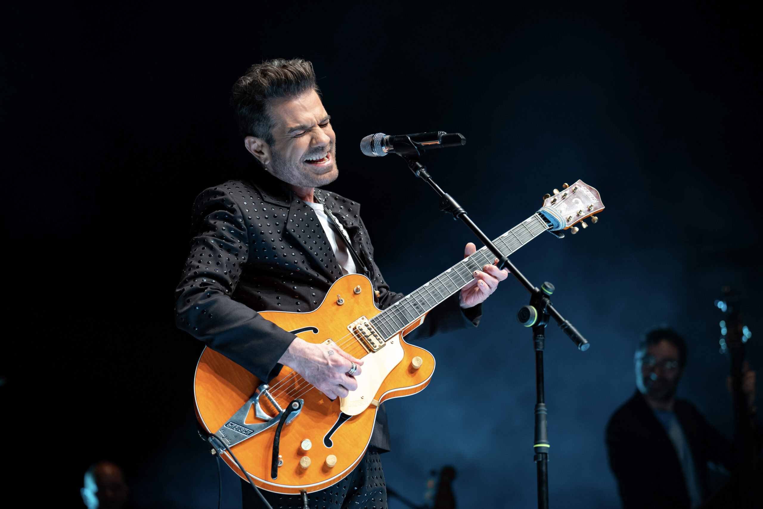 Kenan Doğulu’nun Caz Konseri İzmir’i Büyüledi