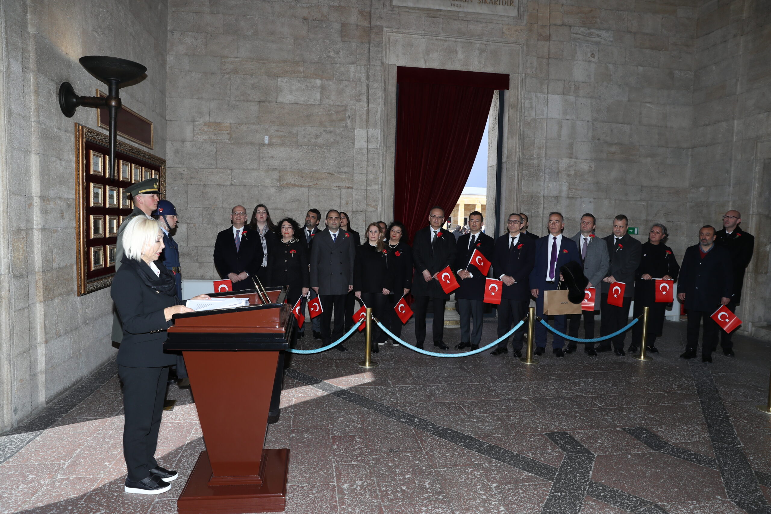 OPET, Dünya Kadınlar Günü’nde Anıtkabir’i Ziyaret Etti