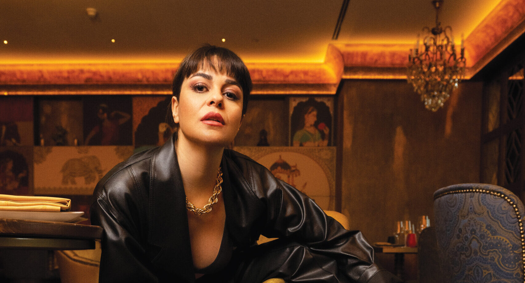 BURCU TÜRÜNZ “OYNAMANIN HER TÜREVİNİ SEVİYORUM”