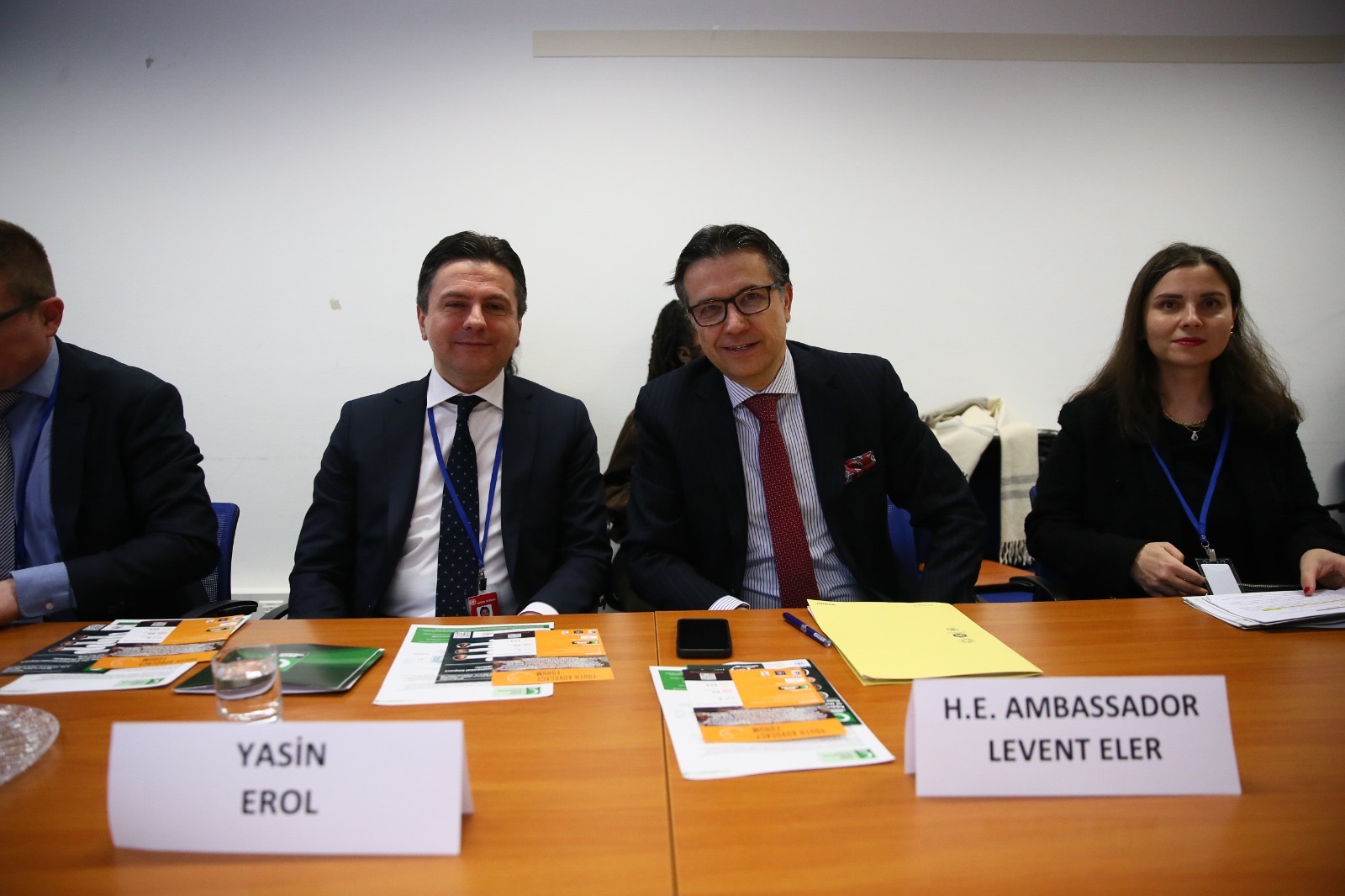 YEŞİLAY TOPLANTIDA UYUŞTURUCU MADDE KULLANIMININ ÇEVRESEL ETKİLERİNİ ELE ALDI